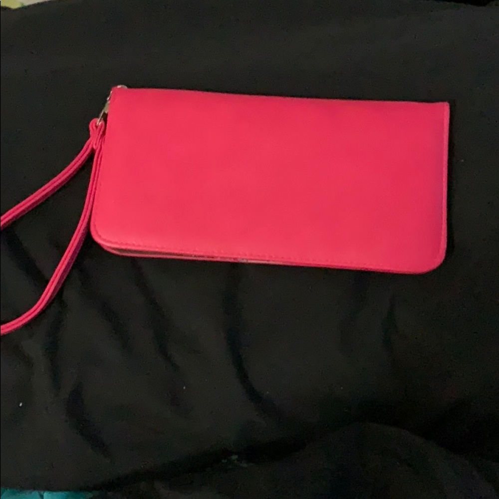Clutch wallet
